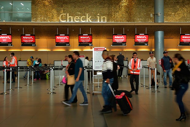aviancacolprensalafm111.jpg