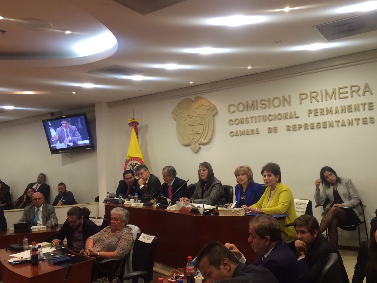 comisionprimerafotolafm1.jpg