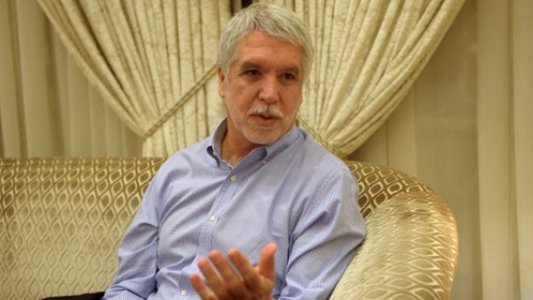 enriquepenalosa_1464372526.jpg