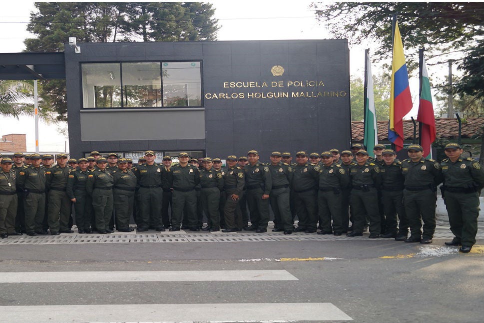 escuelaholguinlafm.jpg