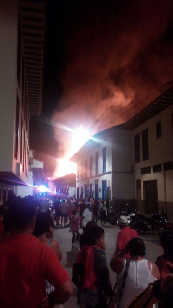 incendio-salamina.jpg