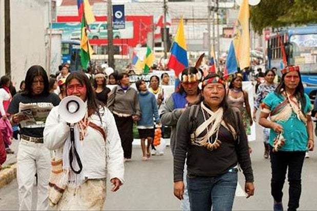 indigenas-ecuador.jpg