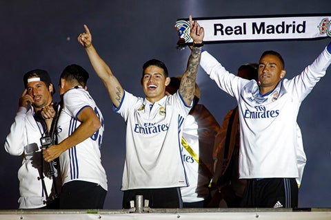 jameschampions12.jpg