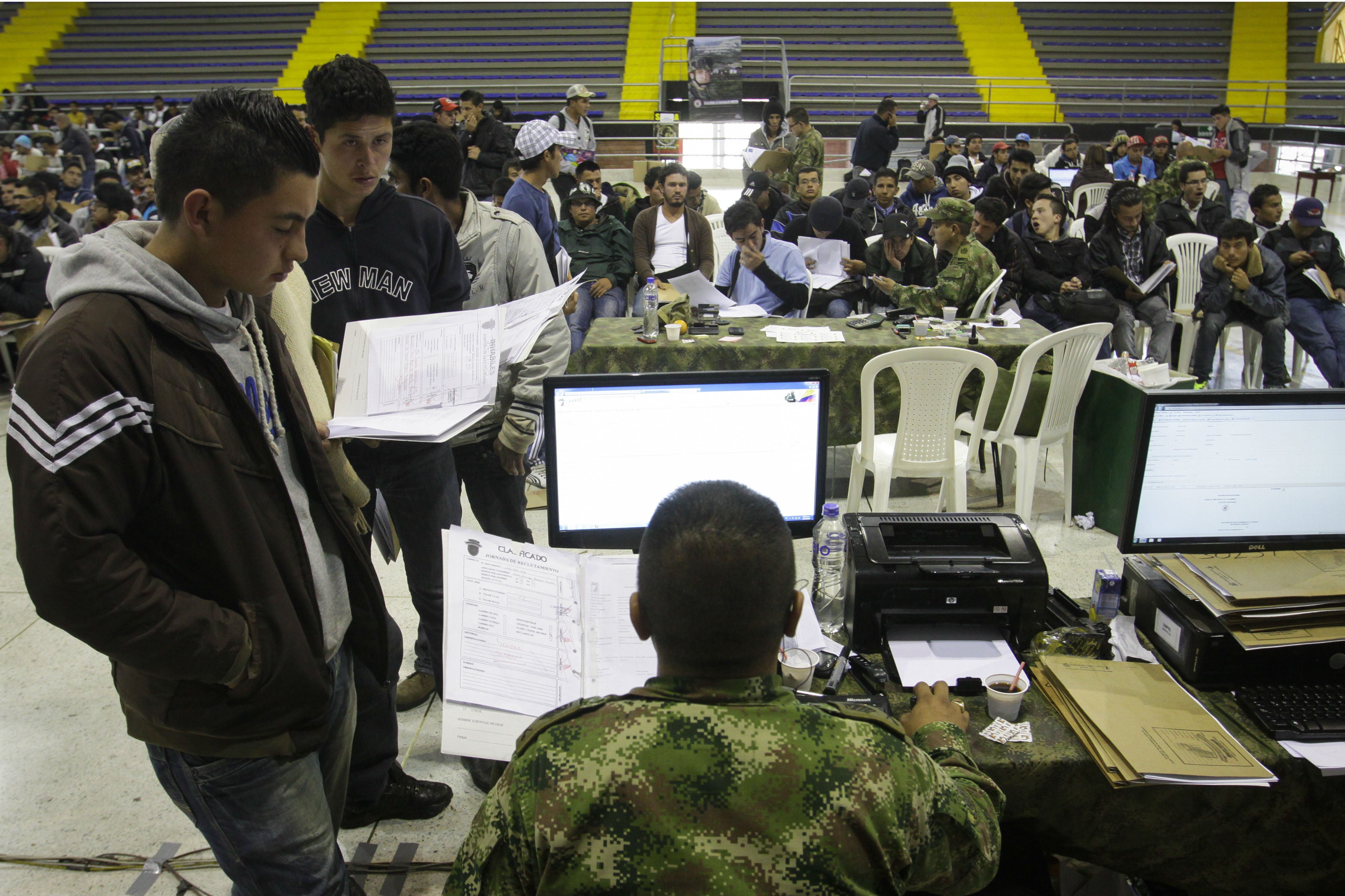 Remisos buscando normalizar su situación militar.