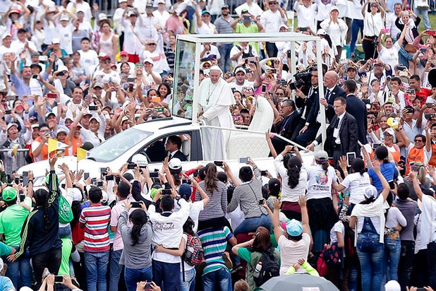 papafranciscoenvillavicencio.jpg