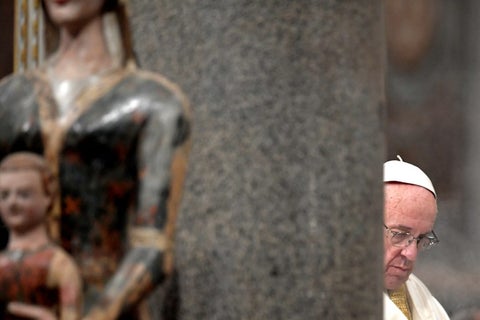 papafranciscotemamuroafplafm1.jpg