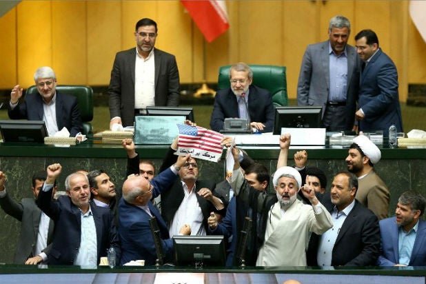 parlamentoiraniafp.jpg