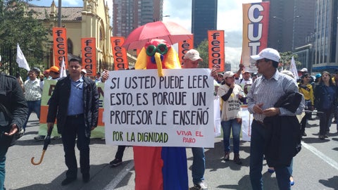 parodemaestrosfotorcnfm.jpg