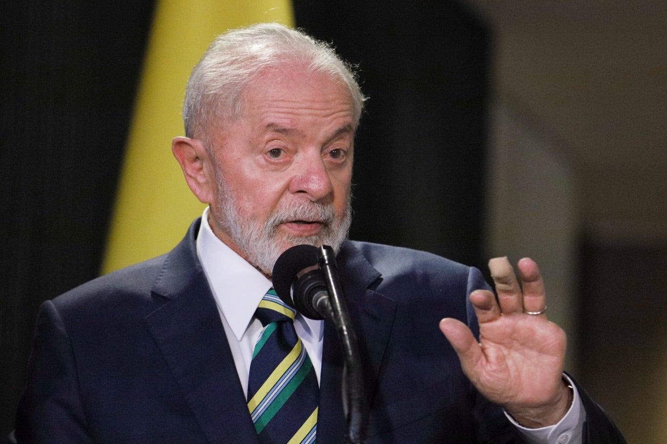 Lula da Silva cancela su agenda por complicaciones de salud