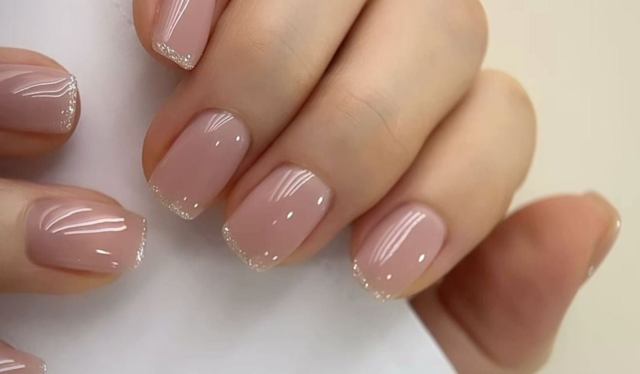 manicura francesa con diseño