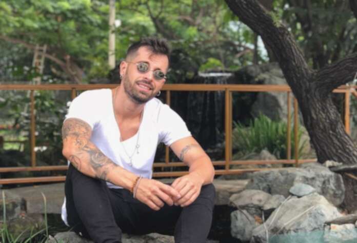 Mike Bahia Se Tatuo A Celia Cruz En Su Pierna La Fm