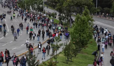Usuarios de transmilenio afectados por manifestaciones