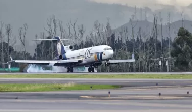 Otoniel Kulma, presidente de la Asociación Colombiana de Controladores Aéreos, expone las dificultades en recursos humanos y equipos en el aeropuerto El Dorado en entrevista con La FM de RCN Radio