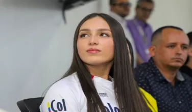 Valentina Jiménez Ramírez la campeona Mundial de BMX fue conmemorada con la distinción Orden al Mérito Marco Fidel Suarez
