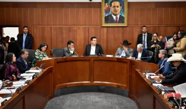 La Comisión Séptima de la Cámara de Representantes levanta sesión por ausencia de autoridades en debate sobre crisis de Nueva EPS.