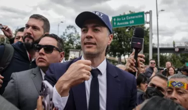 La novela política continúa: Daniel Quintero renuncia a consulta del Pacto Histórico. Expertos discrepan sobre su posible participación en futuras elecciones