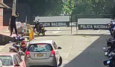 Se reporta que un patrullero resultó herido pero está fuera de peligro