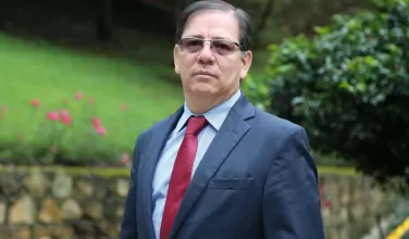 El presidente de la Corte Suprema de Justicia, magistrado Octavio Augusto Tejeiro, habla sobre la independencia judicial y la elección de magistrados en Colombia. La aplicación de la Constitución de 1991 es fundamental en este momento.