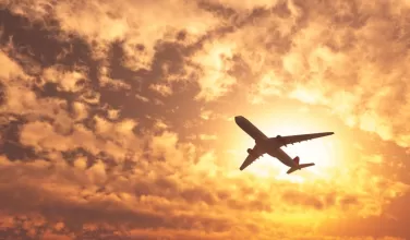 Una recnocida aerolínea se declara en quiebra y suspende todas sus operaciones