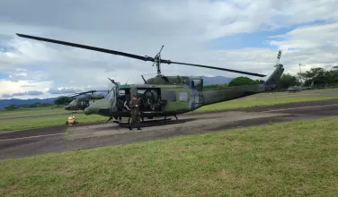 Helicóptero UH-1N del Ejército Nacional