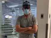 Doctor Fernando Hakim, quien operó a Miguel Uribe