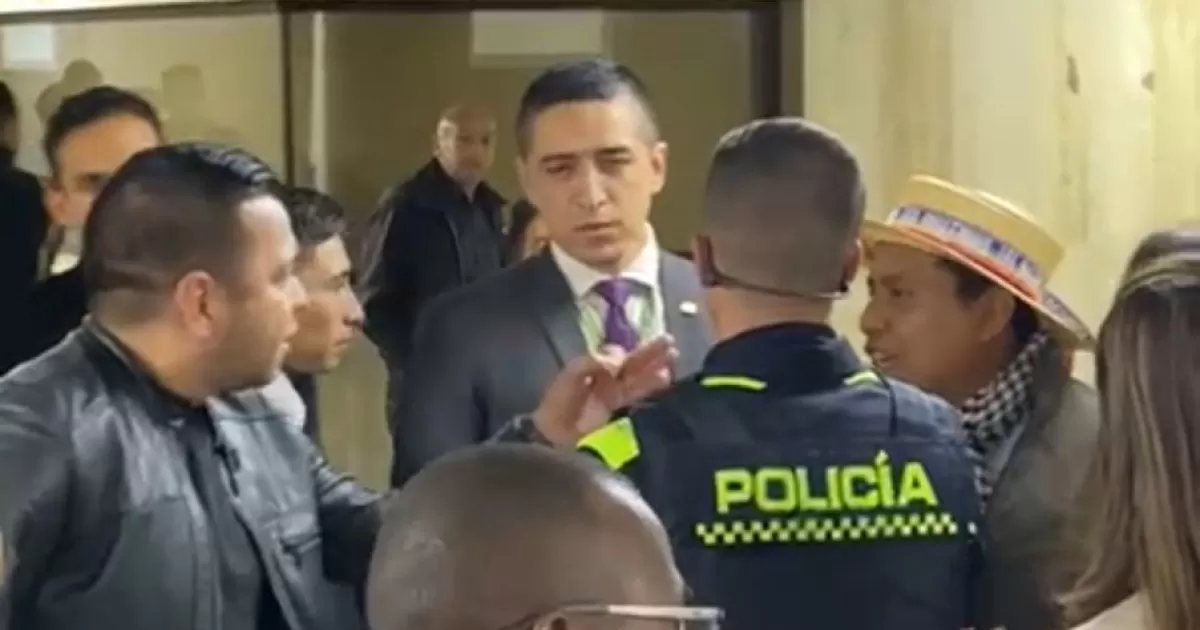 Jota Pe Hernández y petrista protagonizan fuerte agarrón