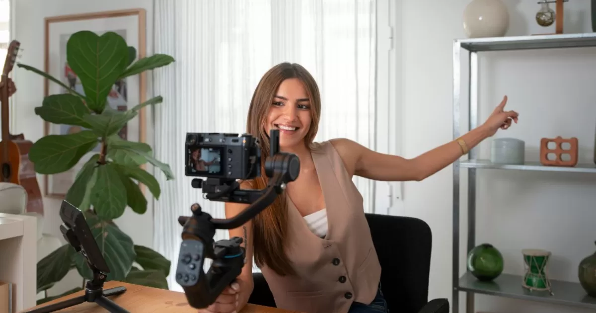 PROYECTO de ley que impondría MILLONARIA MULTA a INFLUENCERS