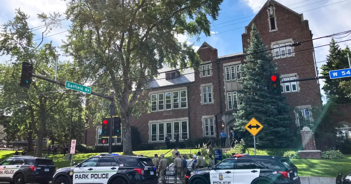 Tiroteo en una escuela católica en Minneapolis