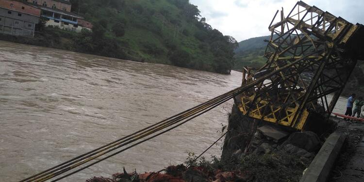 Daños y afectaciones en Puerto Valdivia por fallas en Hidroituango Daños y afectaciones en Puerto Valdivia por fallas en Hidroituango