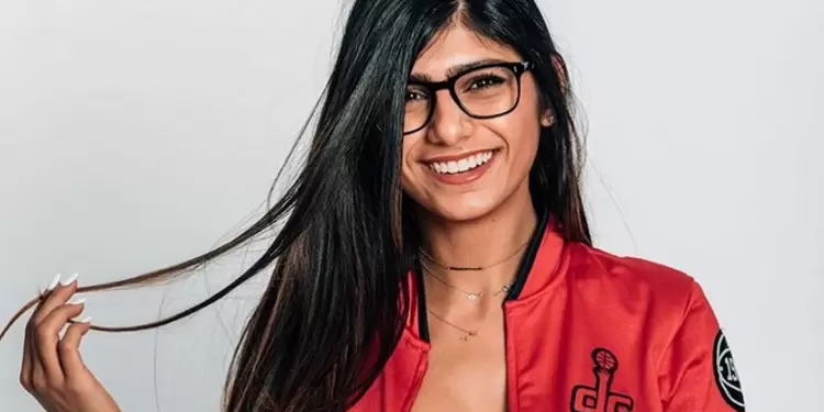 Mía Khalifa
