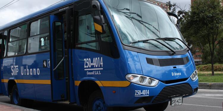 Bus del Sistema Integrado de Transporte Público (SITP).