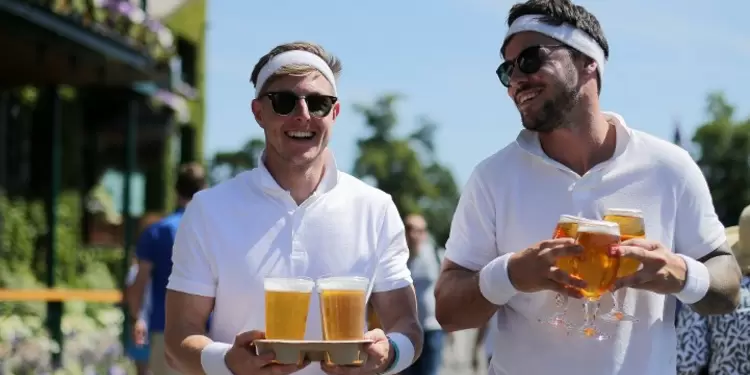 La cerveza puede ayudar a combatir los radicales libres. Cerveza