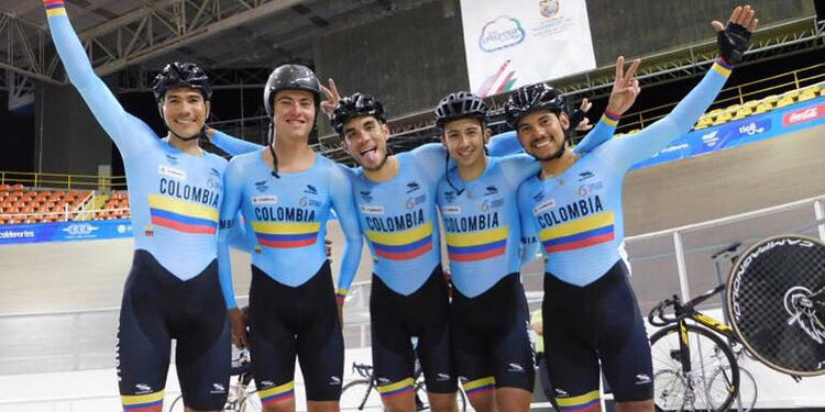 Edwin Ávila y Juan Arango ganaron plata en la Madison Masculino