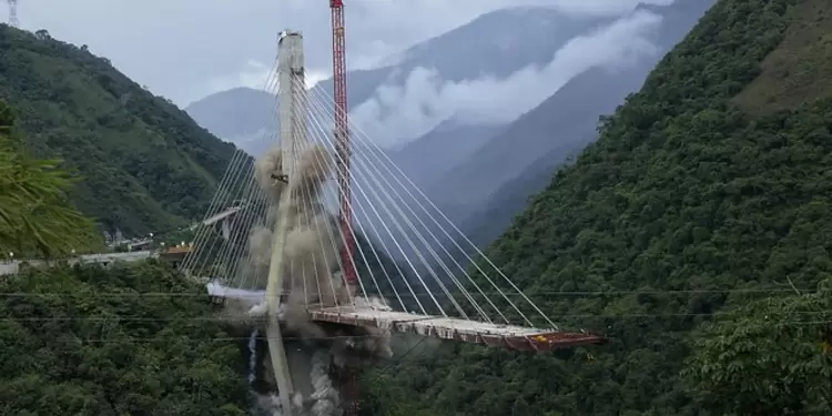Implosión del puente Chirajara Implosión del puente Chirajara