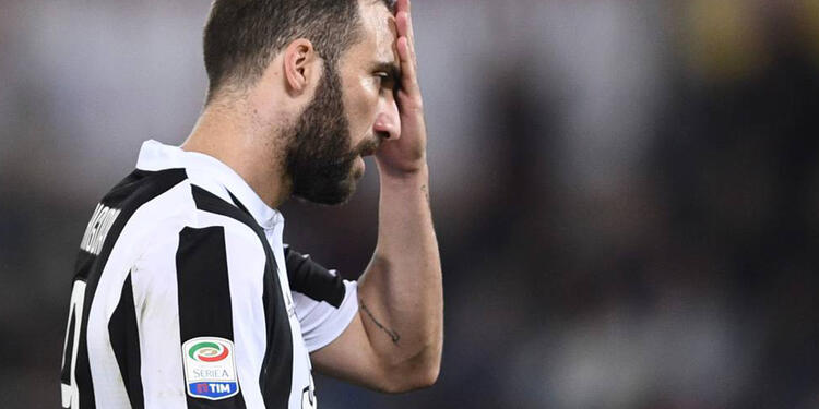 Gonzalo Higuaín, delantero argentino