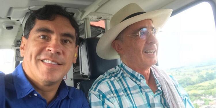 Álvaro Hernán Prada y Álvaro Uribe Vélez