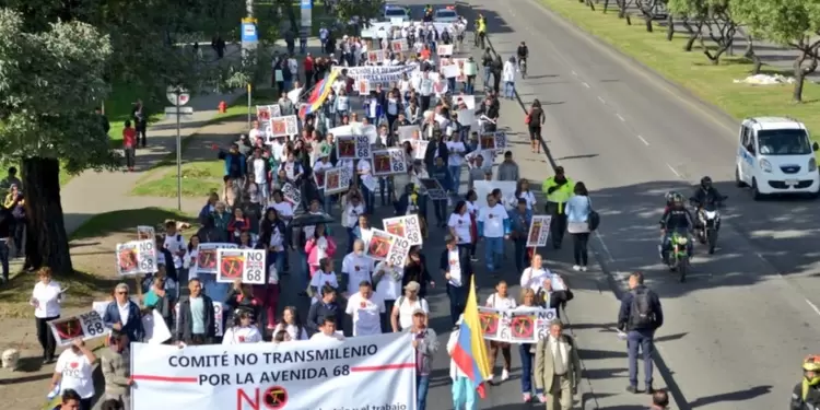 Protestas contra Transmilenio por la Avenida 68