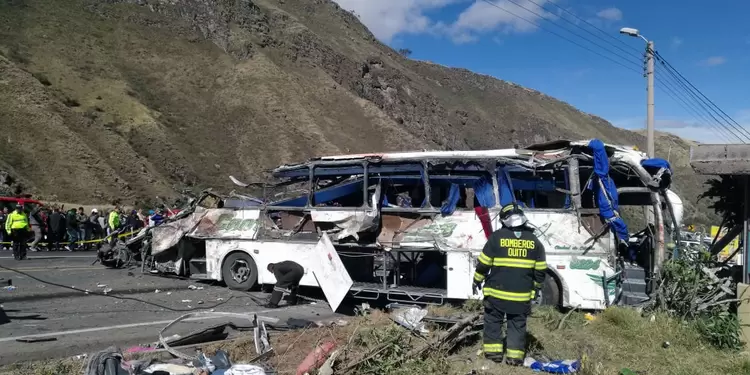 La zona del accidente de bus en Ecuador