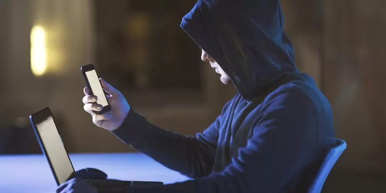 El cibercrimen sigue en aumento, razón por la que las personas deben estar prevenidas con su información en la red