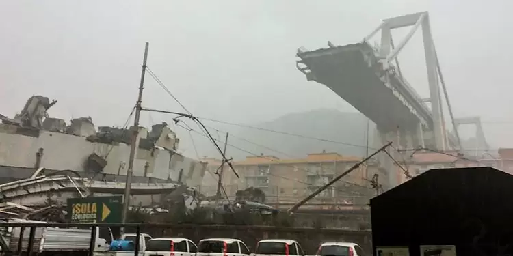 Desplome de puente en Génova Desplome de puente en Génova deja 11 muertos