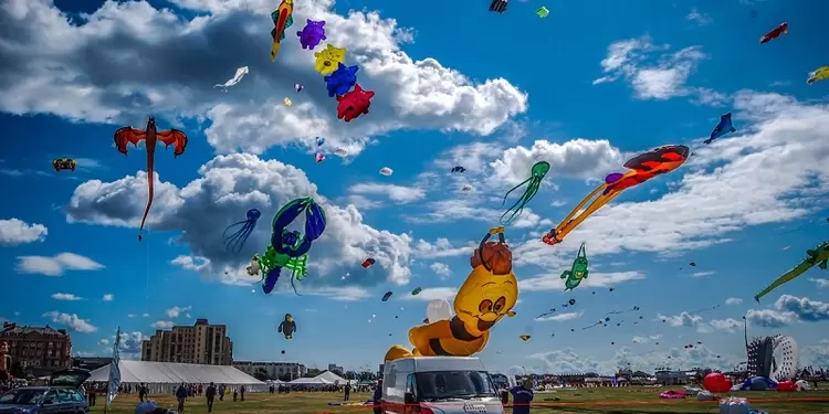 En Festival de Verano quiere romper un record elevando cometas