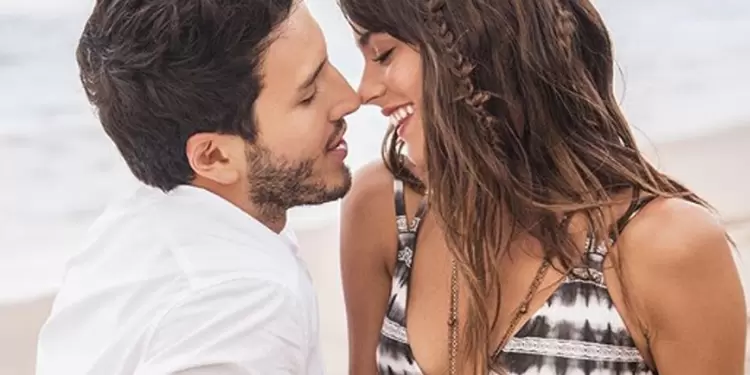 Tini Stoessel y Sebastián Yatra