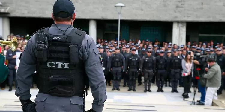 Filas de agentes del CTI Filas de agentes del CTI