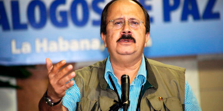 Andrés París en los diálogos de paz, en La Habana (Cuba), el 18 de octubre de 2012