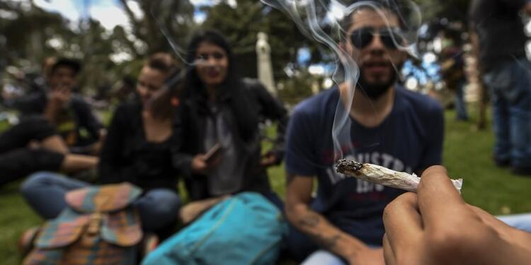 En Colombia, no cesa el debate por el porte y consumo de la dosis mínima