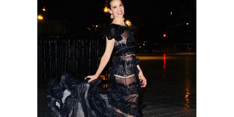 Laura Londoño, cuando se muestra más de la cuenta con elegancia