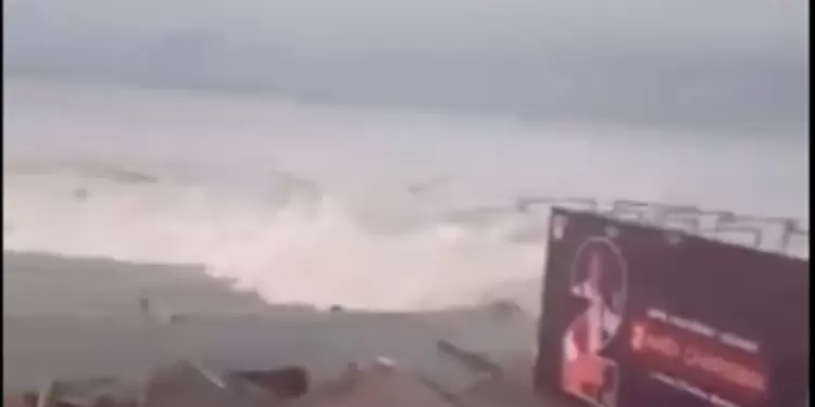 TSUNAMI EN INDONESIA
