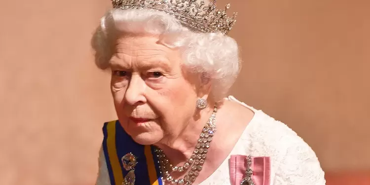 Reina Isabel II