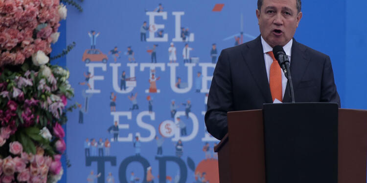 El presidente del Senado, Ernesto Macías Tovar