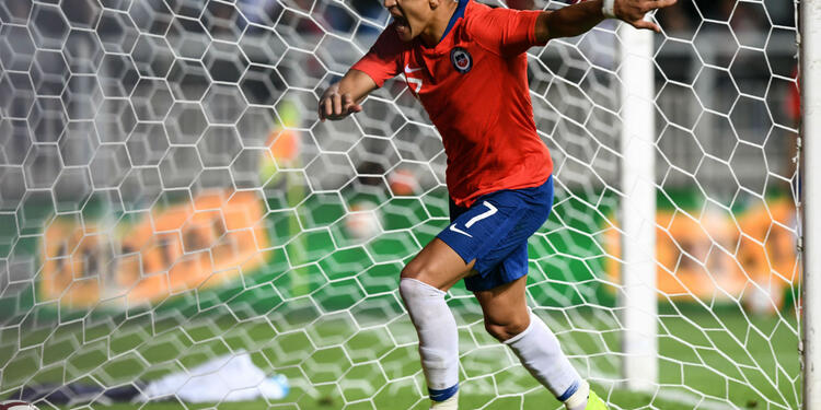 Alexis Sánchez, delantero chileno, tras fallar un penal